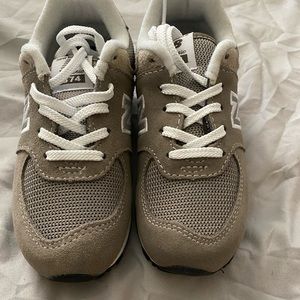 Kids New Balance 574 Classic size 10 Grey